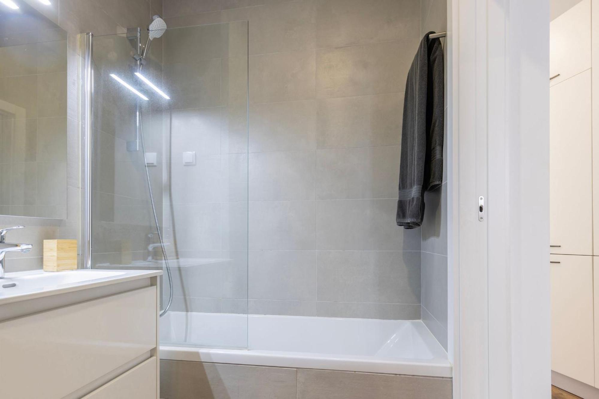 2bdr Cozy In Graca By Lovelystay Lissabon
