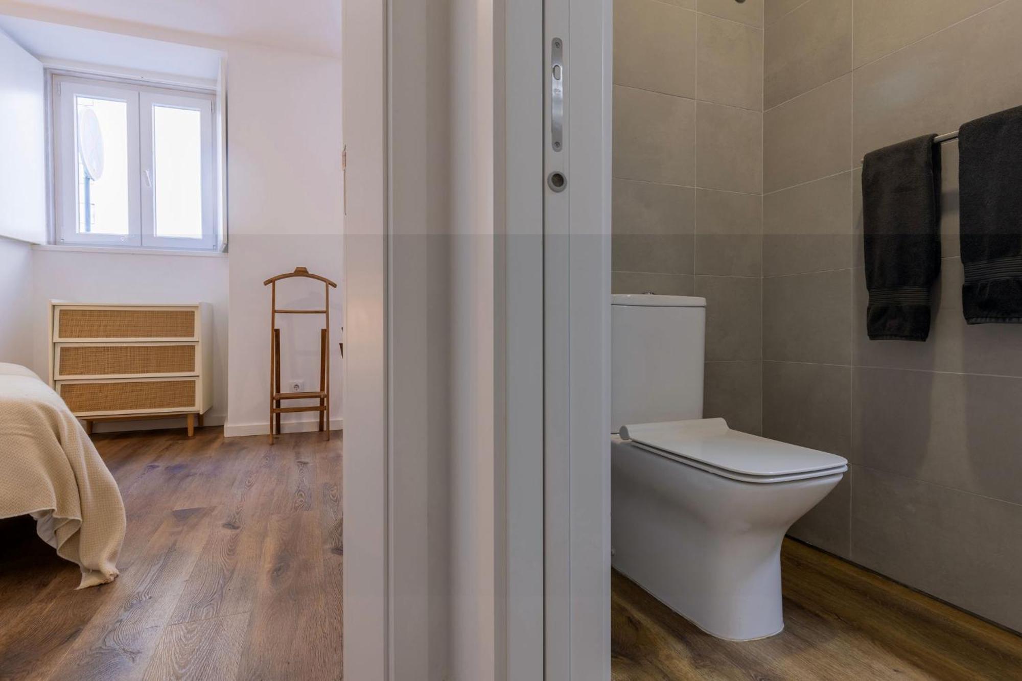 2bdr Cozy In Graca By Lovelystay Apartment
