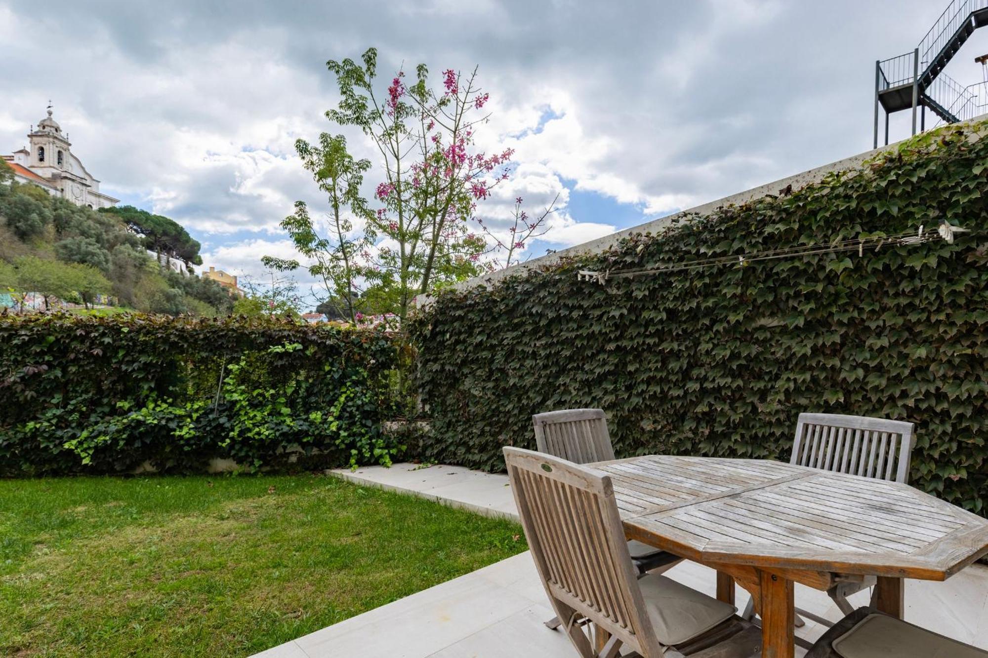 2bdr Cozy In Graca By Lovelystay Lissabon