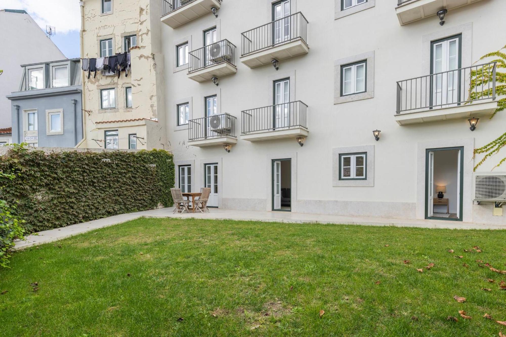 2bdr Cozy In Graca By Lovelystay Apartment Lissabon